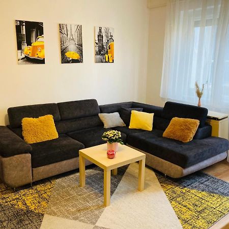 Origo Apartman Eger Exteriör bild