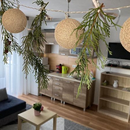 Origo Apartman Eger Exteriör bild