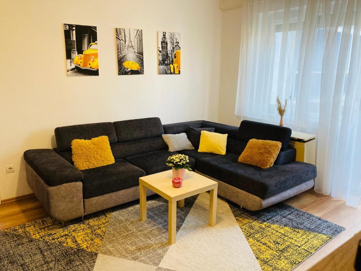 Origo Apartman Eger Exteriör bild