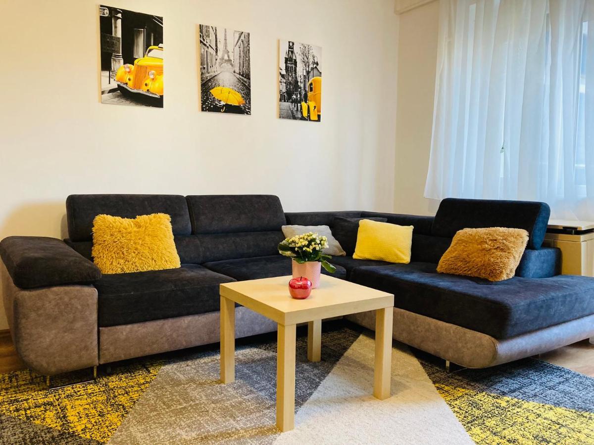 Origo Apartman Eger Exteriör bild