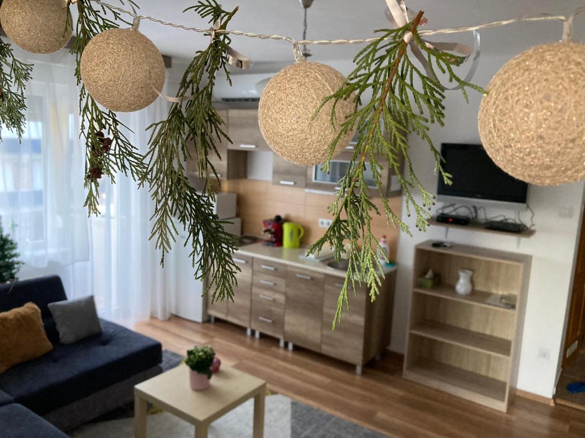 Origo Apartman Eger Exteriör bild