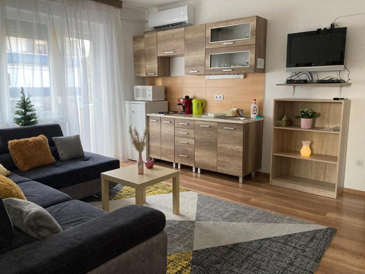Origo Apartman Eger Exteriör bild