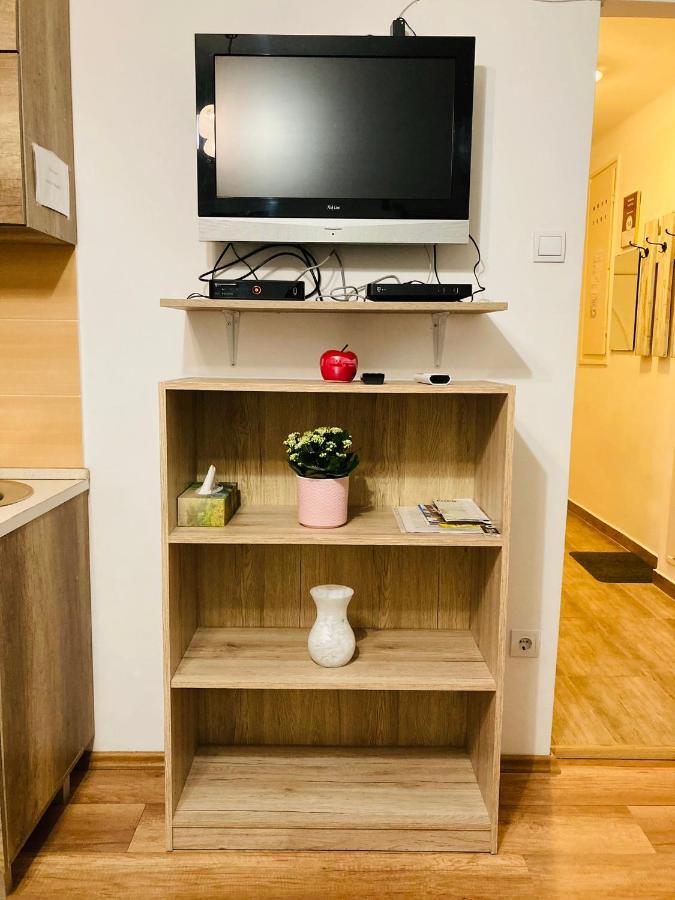 Origo Apartman Eger Exteriör bild