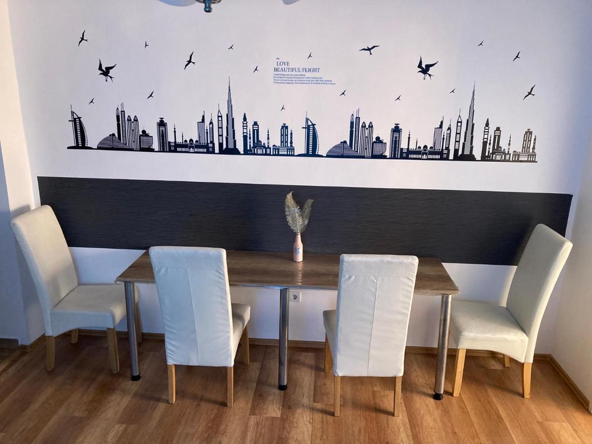 Origo Apartman Eger Exteriör bild