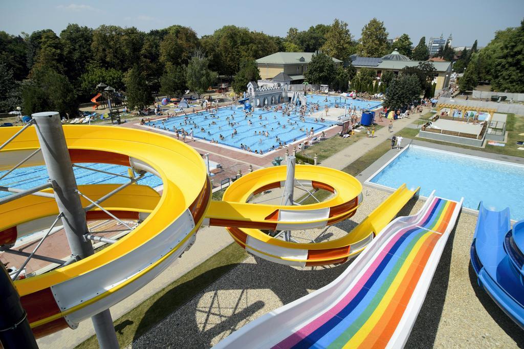 Origo Apartman Eger Exteriör bild